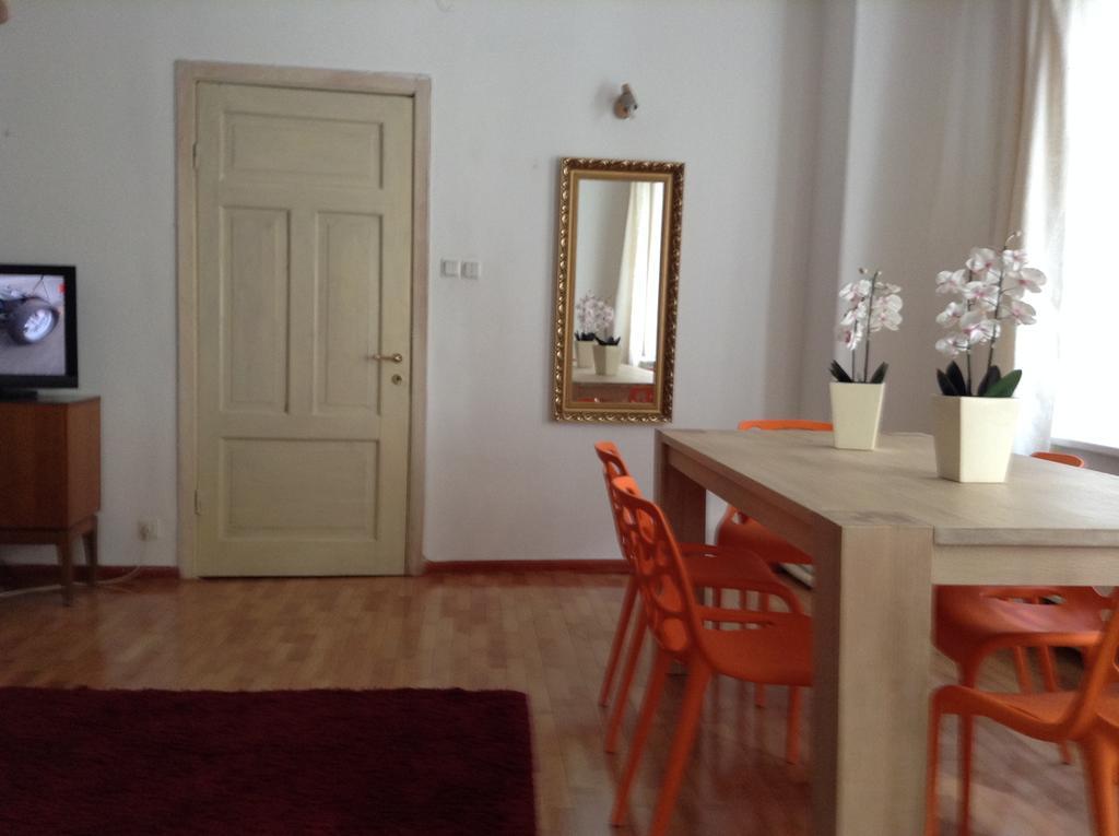 Cheap And Chic Appartement Riga Kamer foto