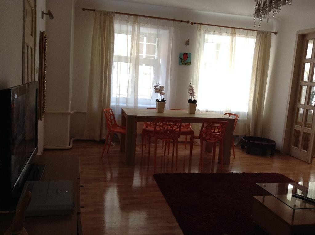 Cheap And Chic Appartement Riga Kamer foto