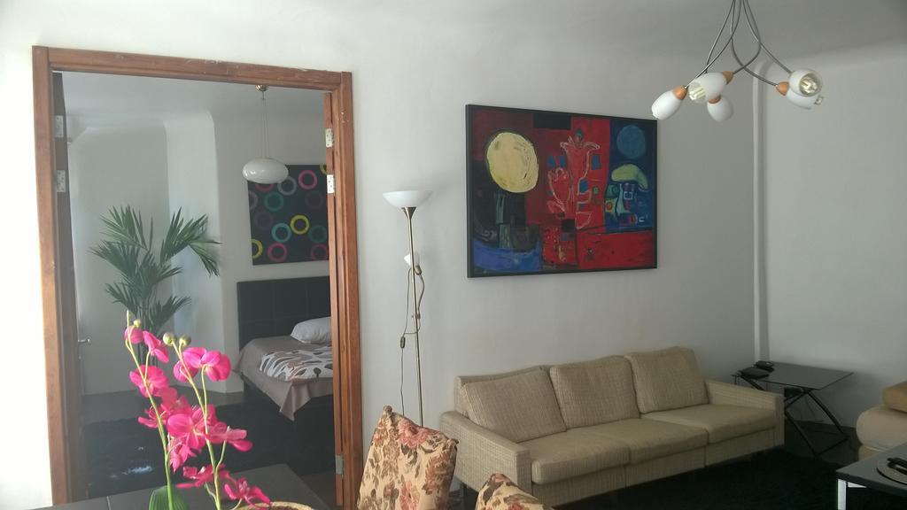 Cheap And Chic Appartement Riga Buitenkant foto